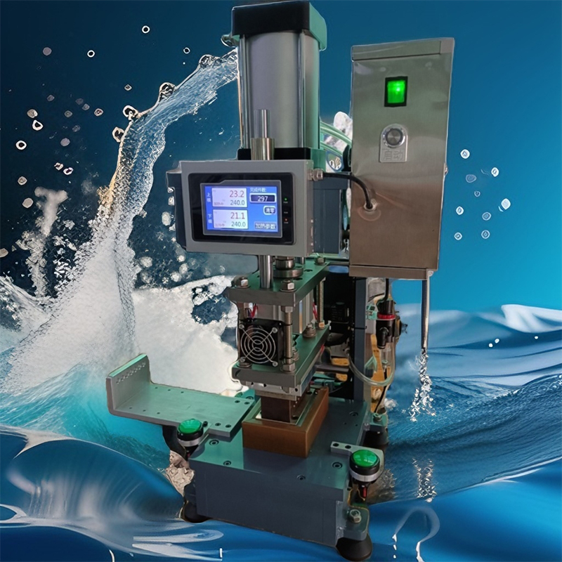 In a high-temperature hot-pressing environment, which material should be used for the sealing components of a rope and belt hot pressing machine to extend the replacement cycle?