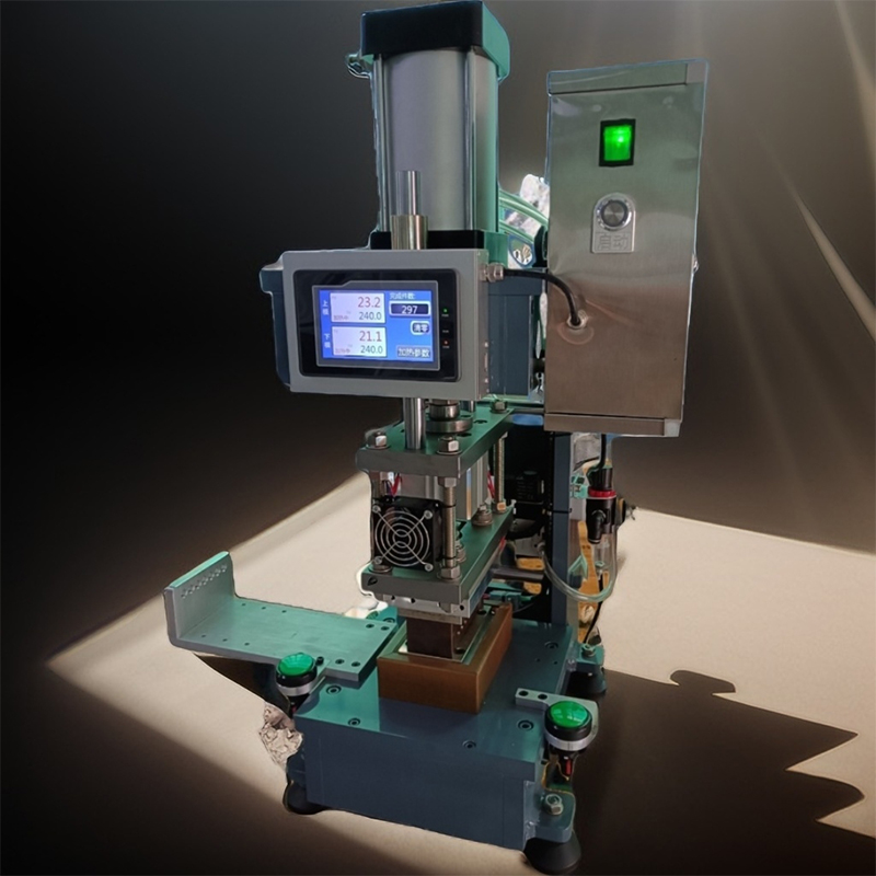 How does the rope and belt hot pressing machine pressure regulation system achieve precise pressure control?